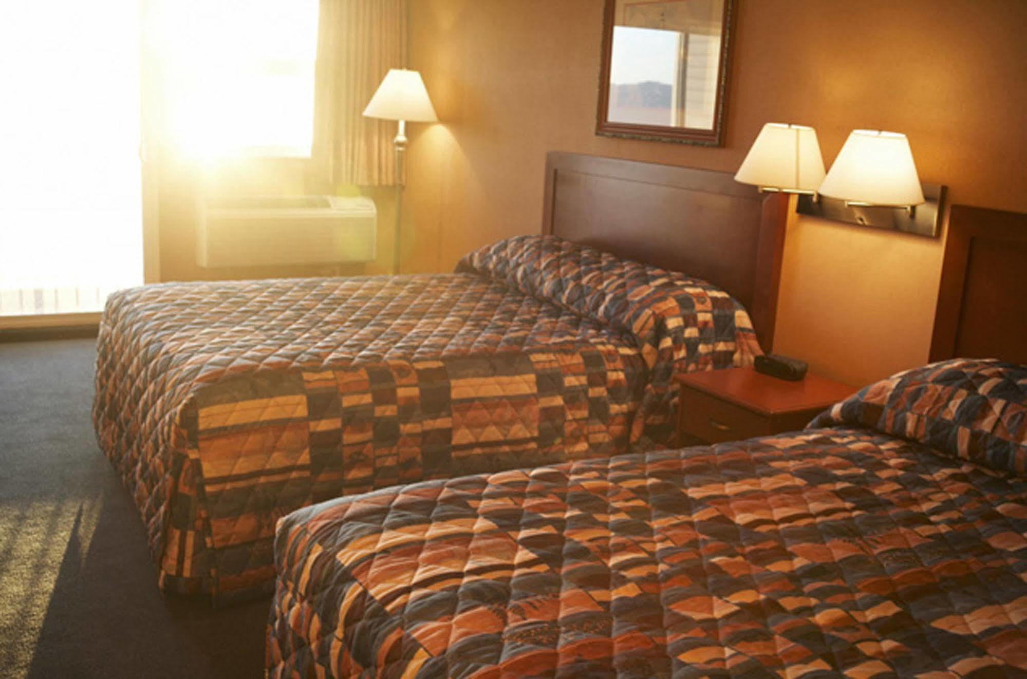 Beach Gardens Resort And Marina Powell River Esterno foto