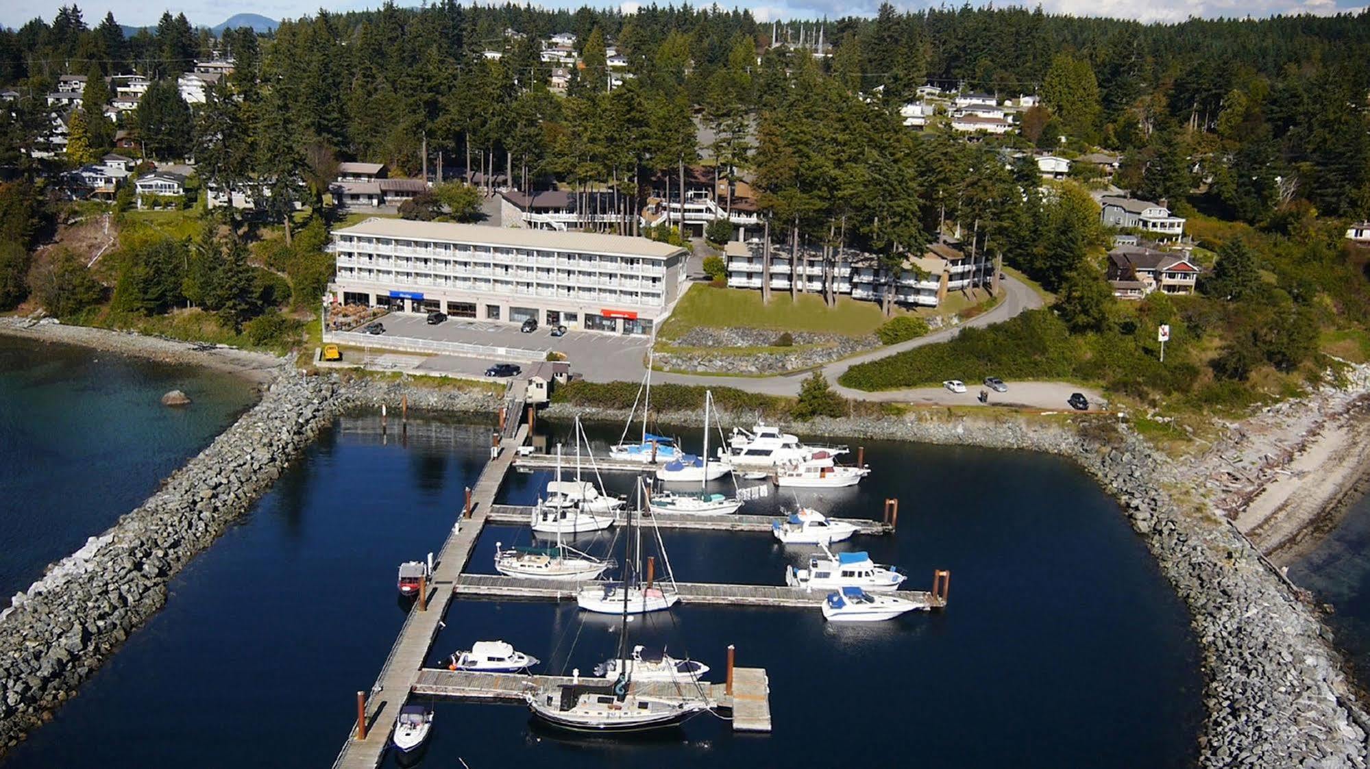 Beach Gardens Resort And Marina Powell River Esterno foto