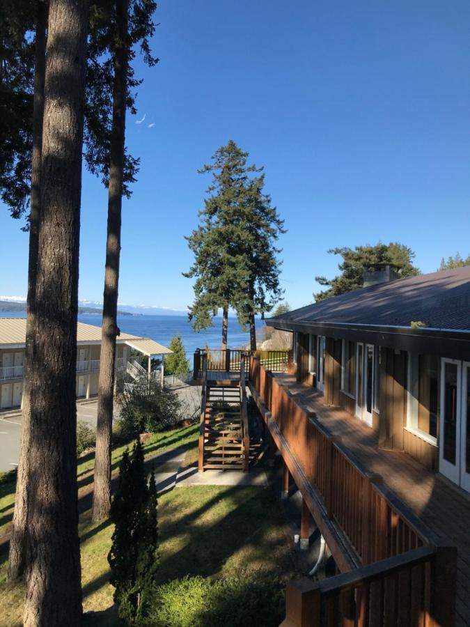 Beach Gardens Resort And Marina Powell River Esterno foto